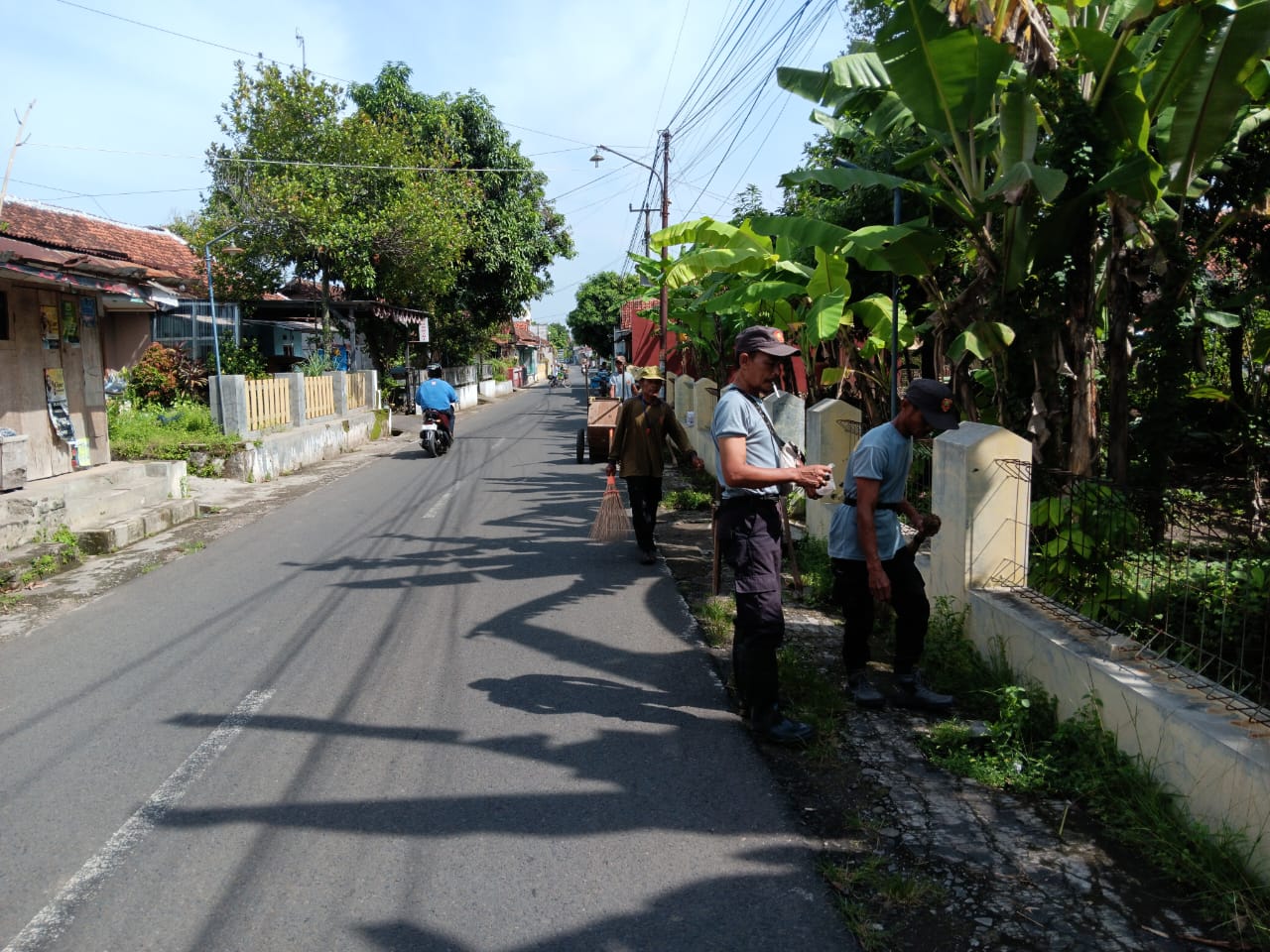 Pemdes Ciparay Laksanakan Kegiatan GEBER untuk Wuj&hellip;
